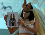 profesora Ana Luisa vestida como Cleopatra